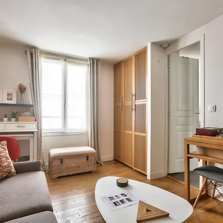 Modern Renovated Cozy And Quiet