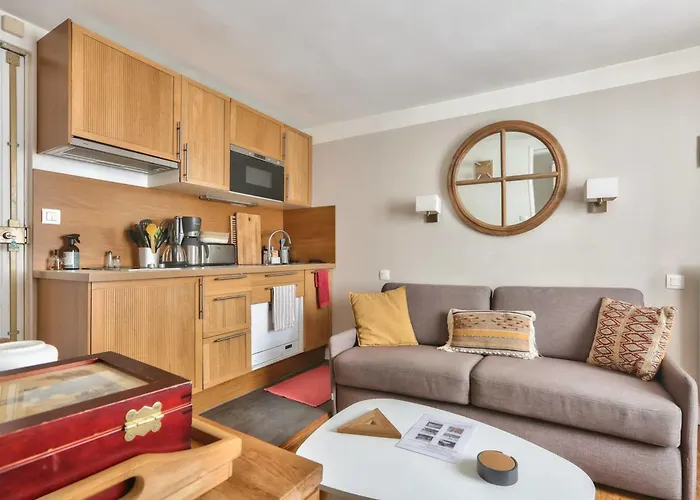 Modern Renovated Cozy And Quiet شقة باريس